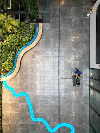 Bosy Blask - sprzątanie Szczecin. Biura, magazyny, hale produkcyjne, centra logistyczne, hotele, mieszkania.